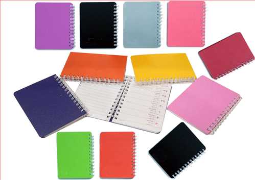 تقویم جیبی 1404 هفتگی سیمی جلد PP ضخیم کد 3002  سایز12×8 نهال مکث