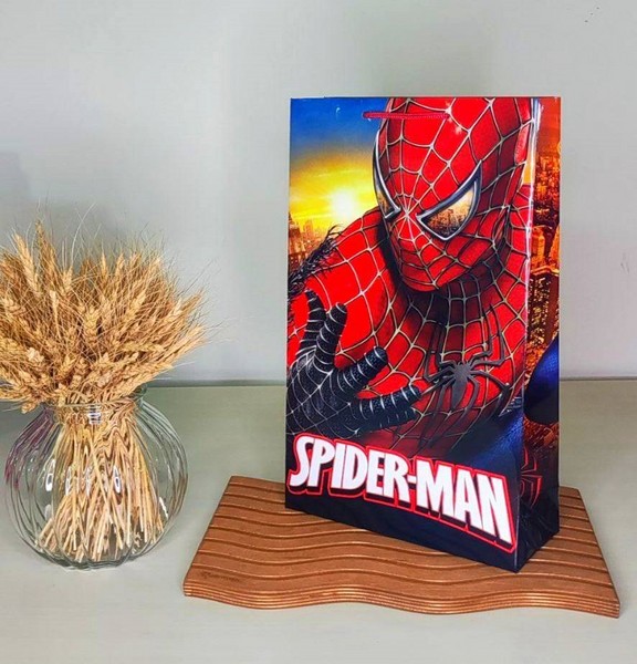 ساک هدیه (ساک کادویی) عمودی کد 5  سایز 38 × 24 × 10 طرح اسپایدرمن کمل گرافیکس 